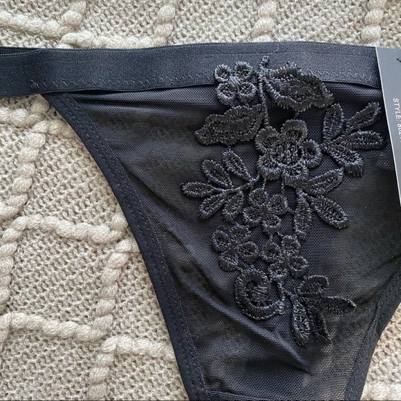 Embroidery Floral Print Thong - Picture 6 of 7